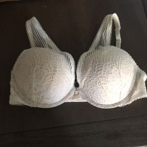 NWT Victoria’s Secret bra